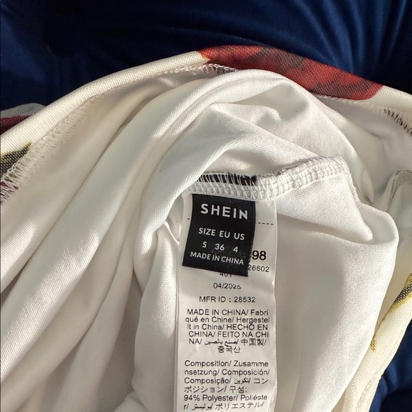 Floral Ruched Dress - Picture 5 of 5